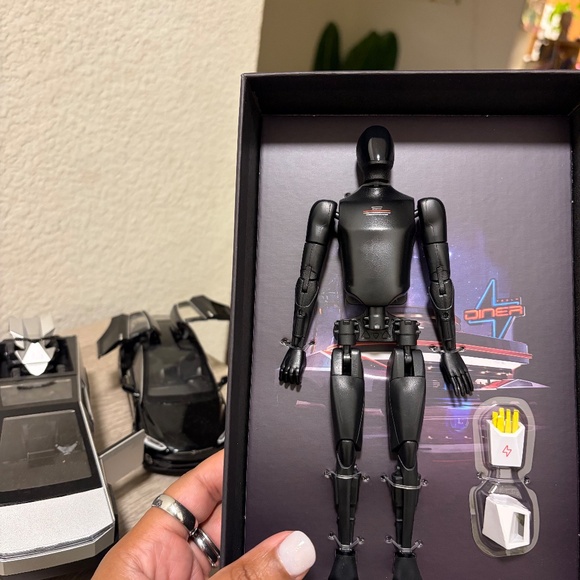 Tesla Diner Exclusive Black Optimus Bot RARE - Picture 2 of 8